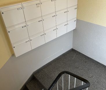 Sehr schöne 3 Zimmer-DG-Wohnung OHNE Balkon mit innen liegendem Wan... - Photo 6