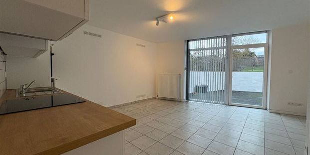 Appartement te huur in Marche-en-Famenne voor € 620 met 1 slaapkamer - Photo 1