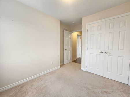 For Lease - 209 Hartsmere Drive, Stittsville - Munster - Richmond, Ontario - Photo 4