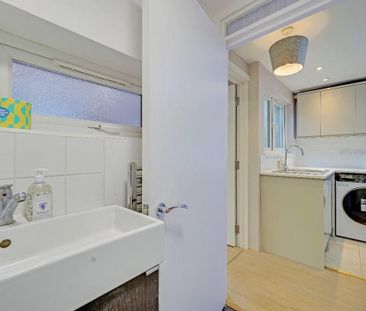 2 Bed Flat, Hackney, E5 - Photo 6