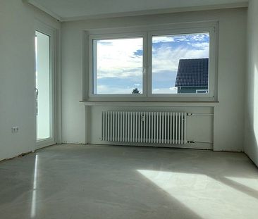 Helle 2-Zimmer-Wohnung mit Balkon und Tageslichtbad - Foto 2