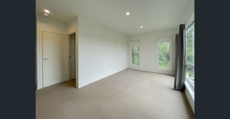 TWO BEDROOM UNIT WITH A VIEW - Photo 4