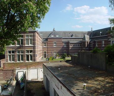 Verhuurd: Appartement op 1e verdieping in prachtig monumentaal pand - Foto 1