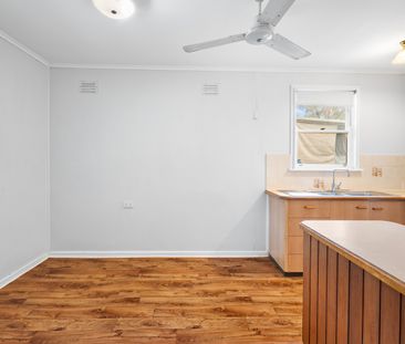 Spacious Family Home - Photo 5