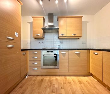 2 bedroom apartment to rent - Photo 4