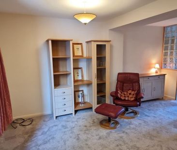3 bedroom terraced house to rent - Photo 2