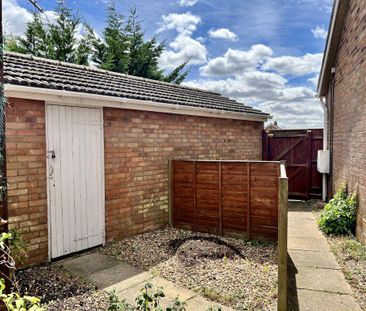 3 bedroom bungalow to rent - Photo 1