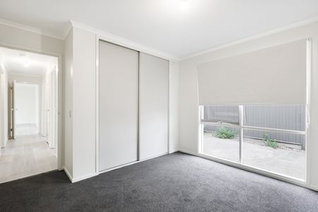 HOME LOCATED IN A QUIET STREET OF EVER POPULAR BUNINYONG! - Photo 2