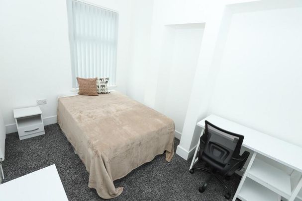 5 bedroom terraced house to rent - Photo 1