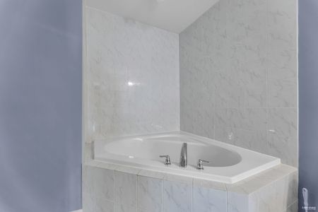 For Lease - 99 William Berczy Boulevard, Markham, Ontario - Photo 5