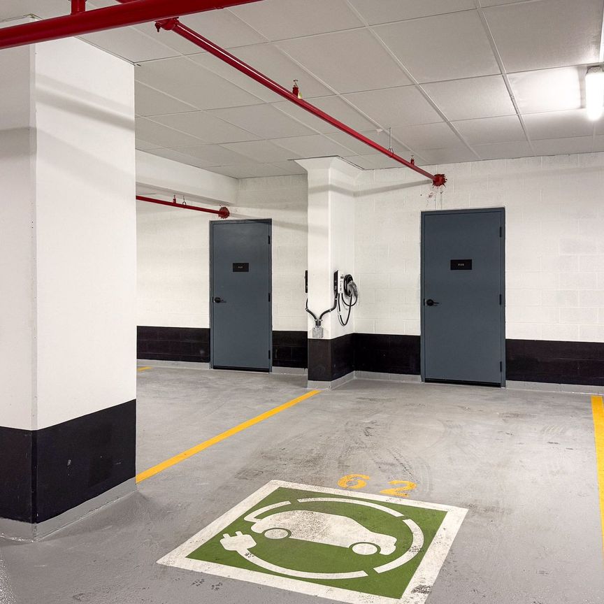 For Lease - 2501 Saw Whet Boulevard Unit# 611, Oakville, Ontario - Photo 1