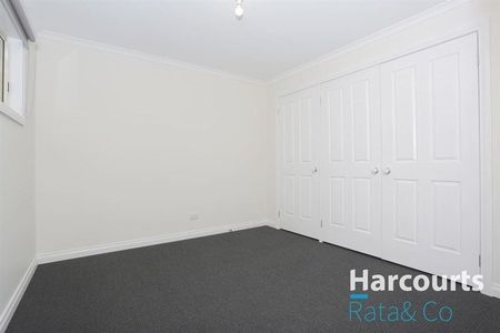 Spacious 3-Bedroom Home in Epping - Photo 5