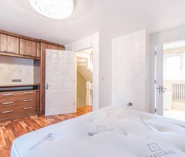 3 bedroom terraced house to rent - Photo 1
