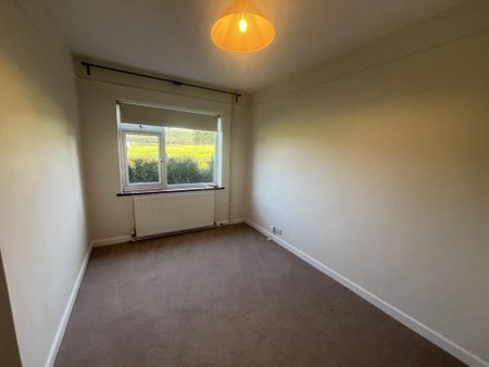 3 bedroom detached bungalow to rent - Photo 5