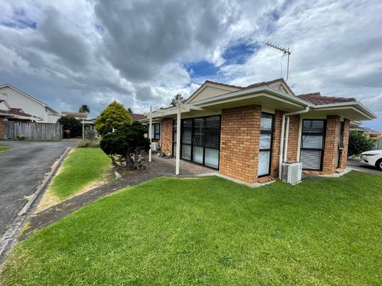 Unit 4, 10 Glen Avenue, Papatoetoe, Auckland - Photo 1