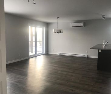 4 1/2 à louer (Bromptonville) - Photo 2
