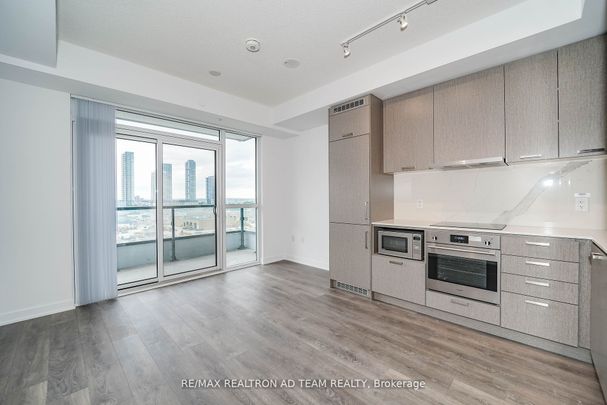 For Lease - 38 Honeycrisp Crescent Unit# 1017, Vaughan, Ontario - Photo 1