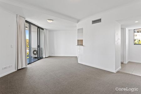 1118/1 Ocean Street - Photo 4