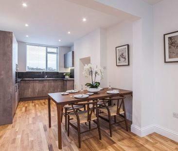 2 Bed Maisonette, Kings Road, SW3 - Photo 3