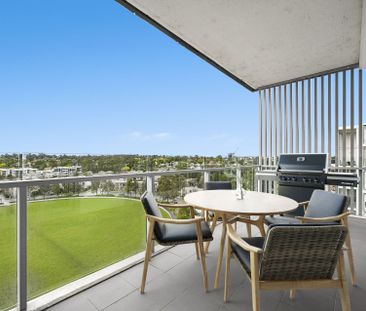 1008/8 Aviators Way, Penrith - Photo 6