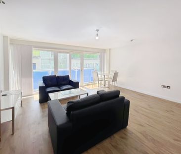 2 bedroom apartment to rent - Photo 6