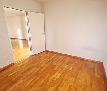 DACHGESCHOSS, sonnige 74 m2 Neubau, Wohnküche, 2 Zimmer, Wannenbad,... - Foto 1