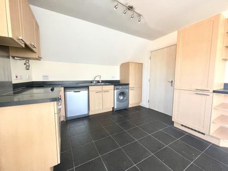 2 bedroom flat to rent - Photo 4