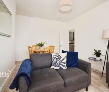 2 bedroom apartment to rent - Photo 5