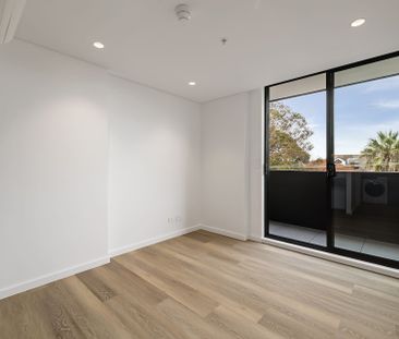 202/305/28 Chandos Street, - Photo 1