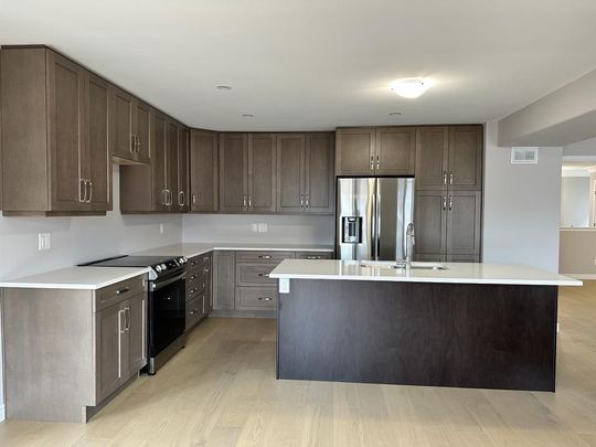 For Lease - 503 Clayton Avenue, Peterborough, Ontario - Photo 1