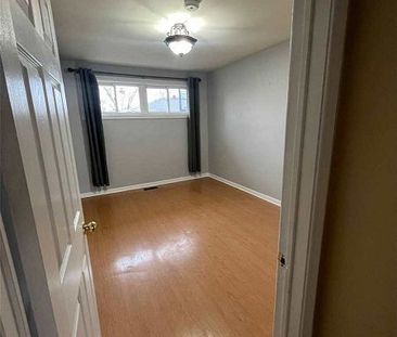 For Lease - 218 Alsace Road Unit# Main, Richmond Hill, Ontario - Photo 3