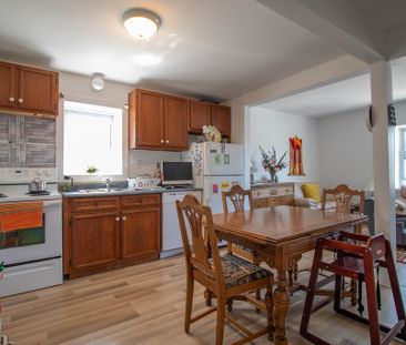 Spacious 2 Bedroom Apartment in Niagara Falls! - Photo 6