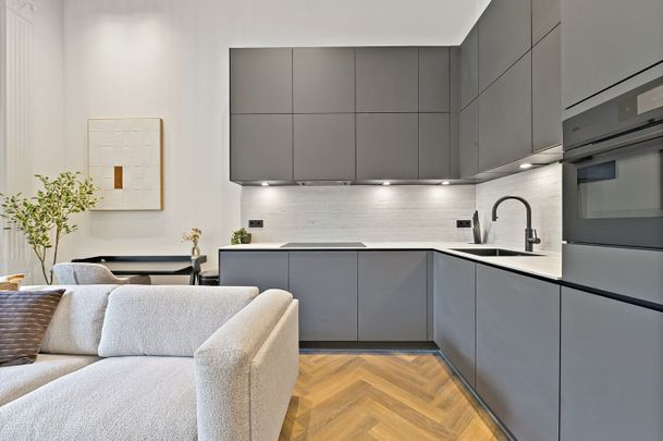 Appartement te huur: Eisenhowerlaan 158-A 2517 KP Den Haag - Foto 1