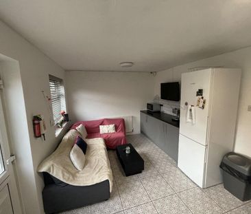 4 bedroom house share to rent - Photo 1