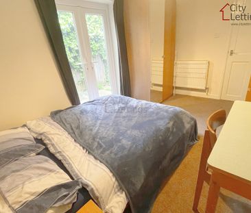 2 Bedroom Flat - Photo 4