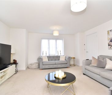 Rosa Road, Elmstead, Colchester, CO7 7HF - Photo 2