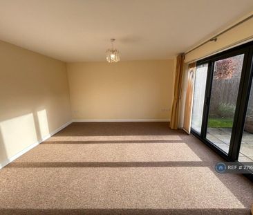 2 bedroom bungalow to rent - Photo 2