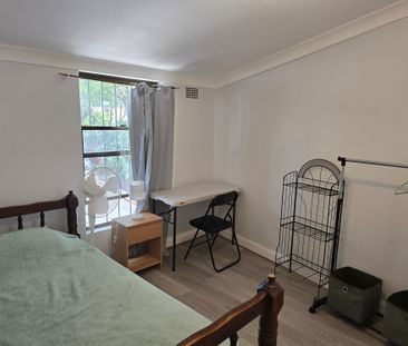 Darlington - Photo 5