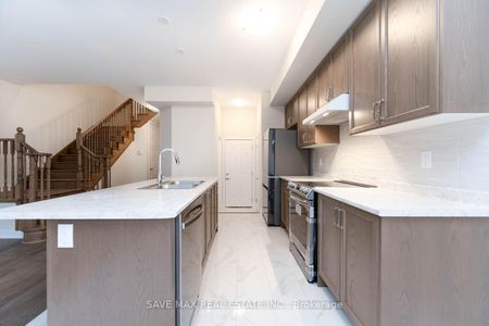 Detached Home For Lease | X8121830 - Photo 4