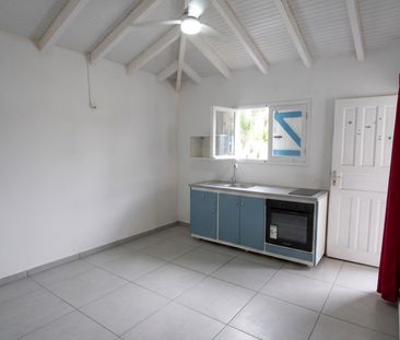 Location Appartement 2 pièces 29m² LE MOULE 97160 - Photo 1