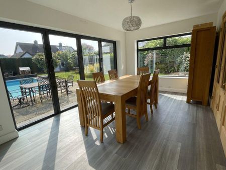 5 bedroom detached house to rent - Photo 3
