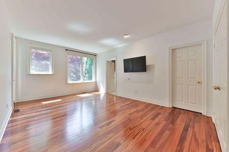 For Lease - 14 Holyrood Avenue, Oakville, Ontario - Photo 5