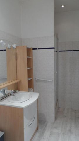 Location Appartement 2 pièces 35m² BORDEAUX 33000 - Photo 4