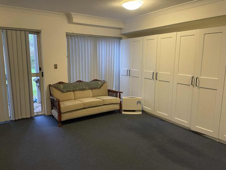 Castle Hill - Photo 4