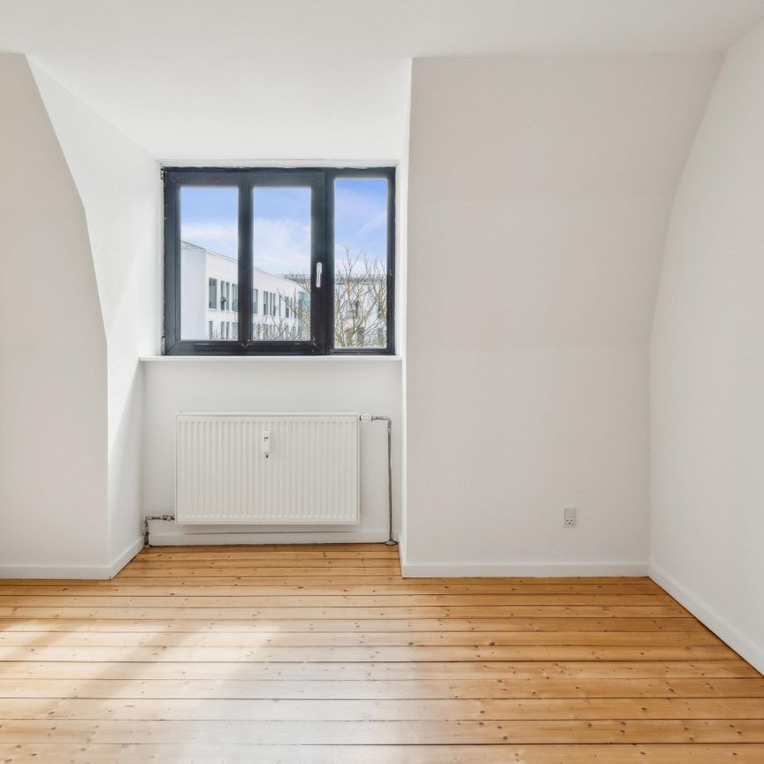 <b>Centralt beliggende og indbydende 2-værelses lejlighed – Løkkegade, Aalborg</b> - Photo 1