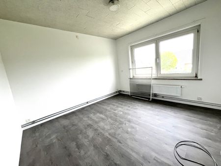 Gerenoveerde woning met 3 slaapkamers en garage - Foto 5