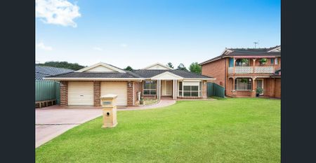 Spacious Family Home in a Prime Cecil Hills Location - Photo 3