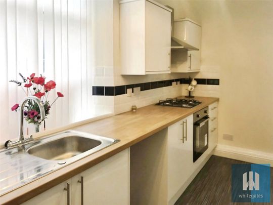 Hollyroyd House, 12 Bank Street, Dewsbury, WF12 - Photo 1