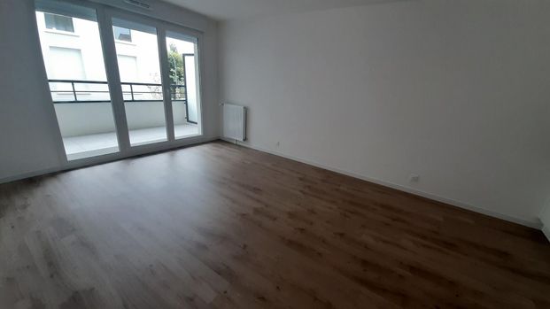 location Appartement T3 DE 61.11m² À CHILLY MAZARIN - Photo 1