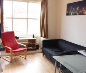 3 Bedroom flat - Photo 1